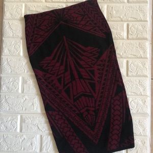 Americans burgundy Aztec print tube‎ skirt